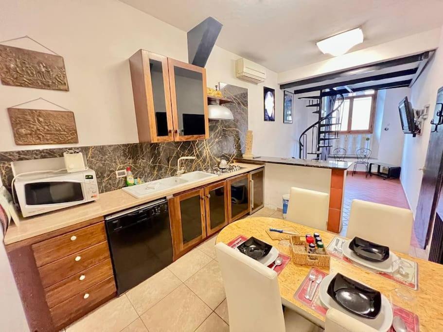 Old Town Florence- Love Apartment Εξωτερικό φωτογραφία